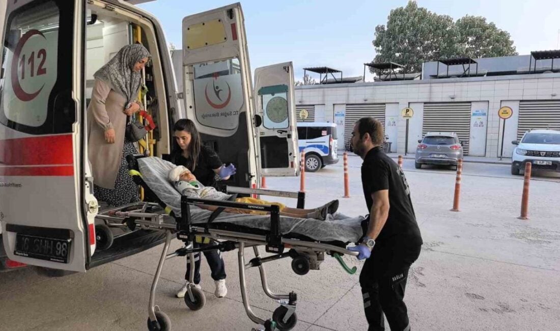 Bursa'nın İnegöl ilçesinde 5 yaşındaki Muhammed Mustafa M., bahçedeki demir