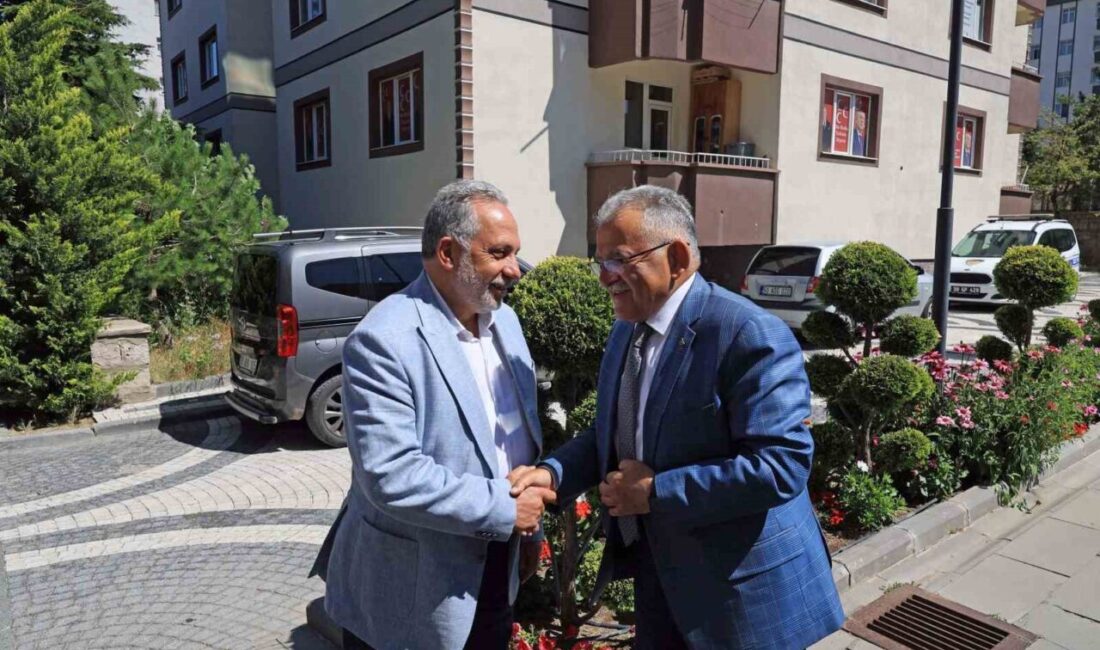 Talas Belediyesi'nin toplantısında, Talas'a yapılacak hizmetler ele alındı. Kayseri Büyükşehir