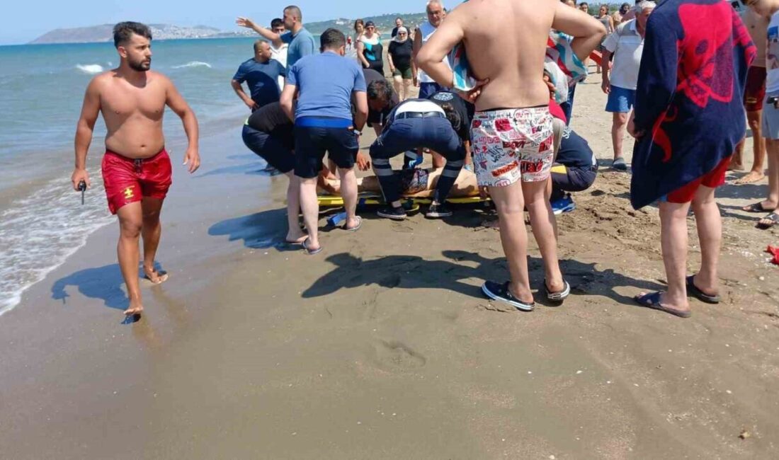 Kastamonu'dan Sinop'a tatil için gelen Polat Can Uçar (20) ve