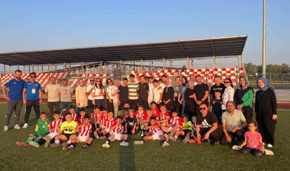 Kütahya’nın Tavşanlı ilçesindeki İdmanyurduspor, bu sezon U13 liginde tüm maçlarını