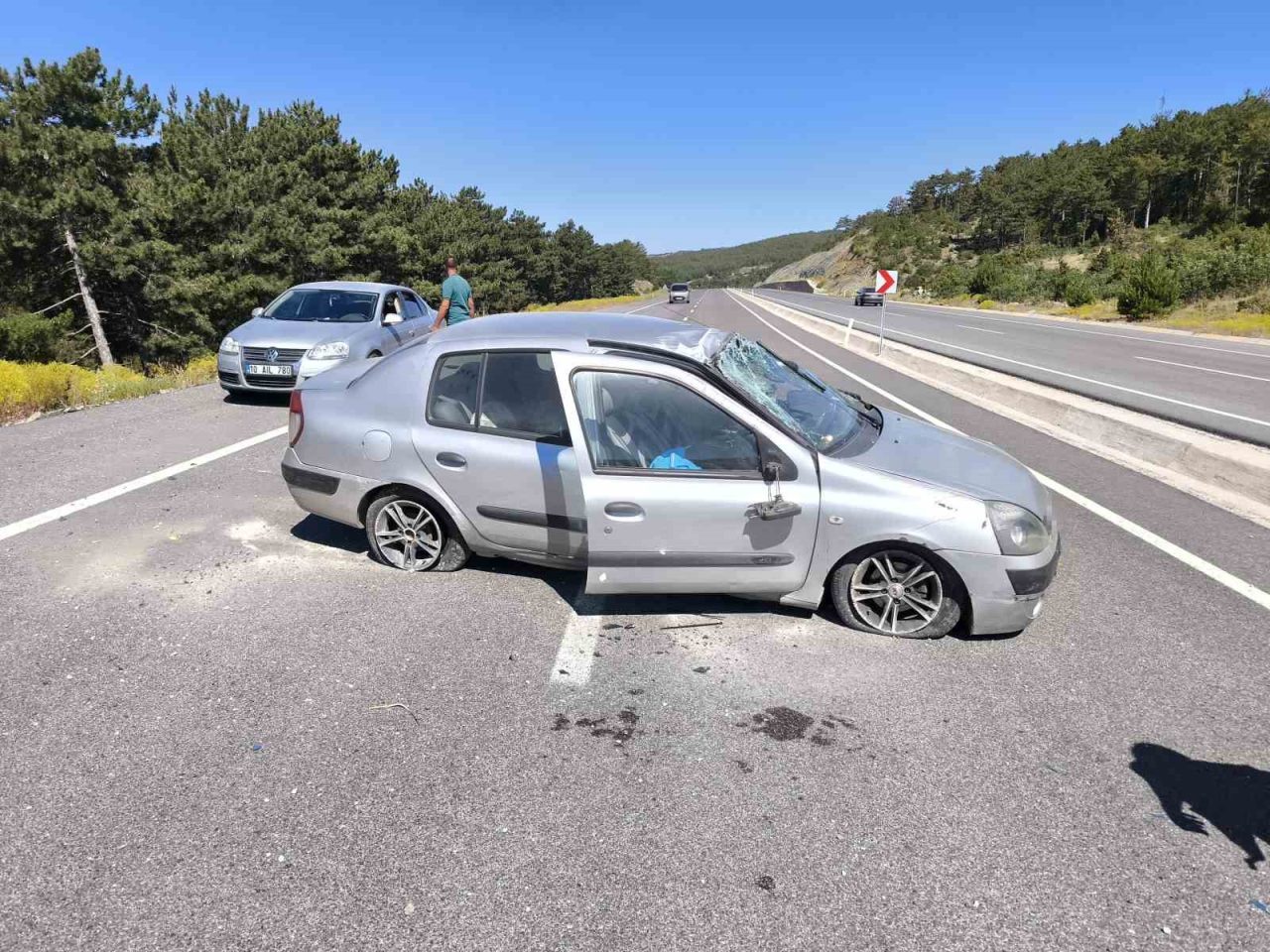 Kütahya'nın Tavşanlı ilçesinde A.E. yönetimindeki otomobilin takla atması sonucunda H.E.