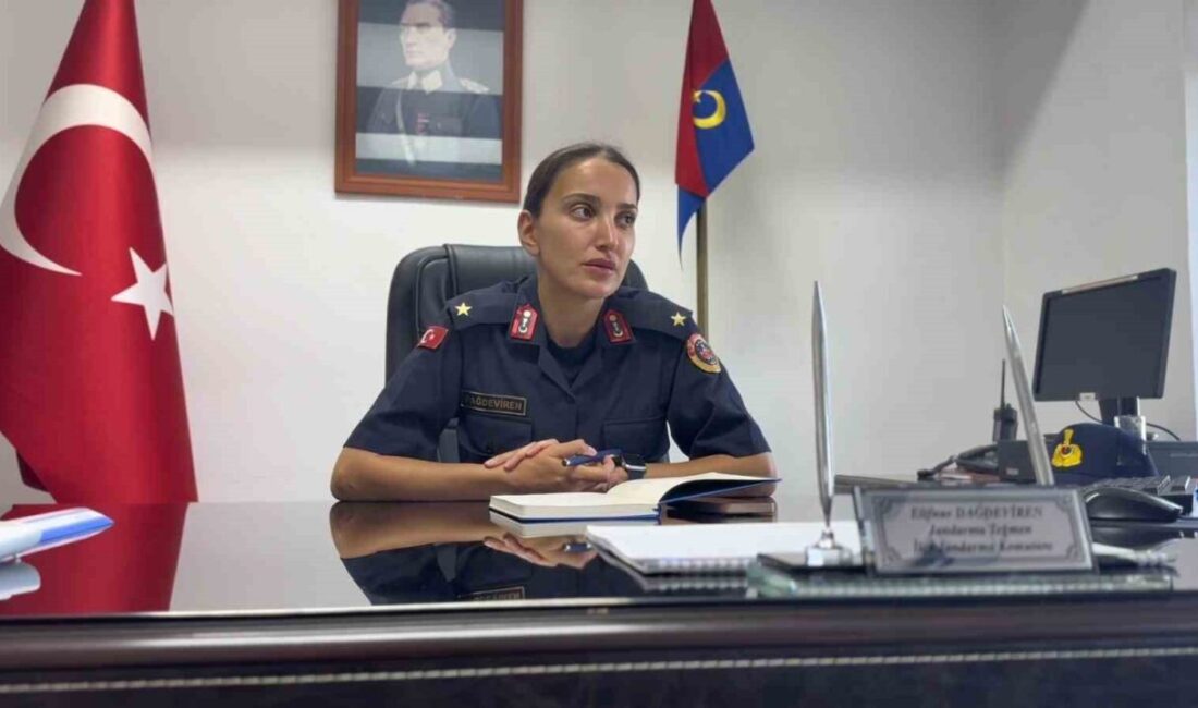 Tekirdağ’ın ilk kadın ilçe jandarma komutanı Jandarma Teğmen Elifnur Dağdeviren,