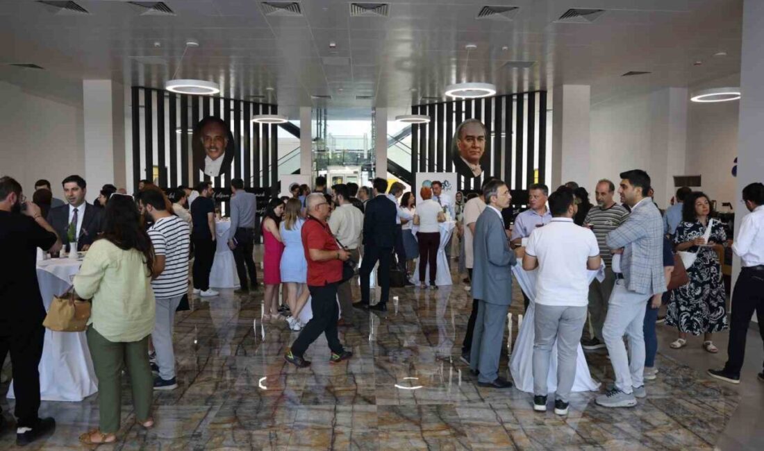 Bursa Uludağ Üniversitesi, "Uludağ Tematik Kahve Günleri" etkinliğinde "otonom sistemler"