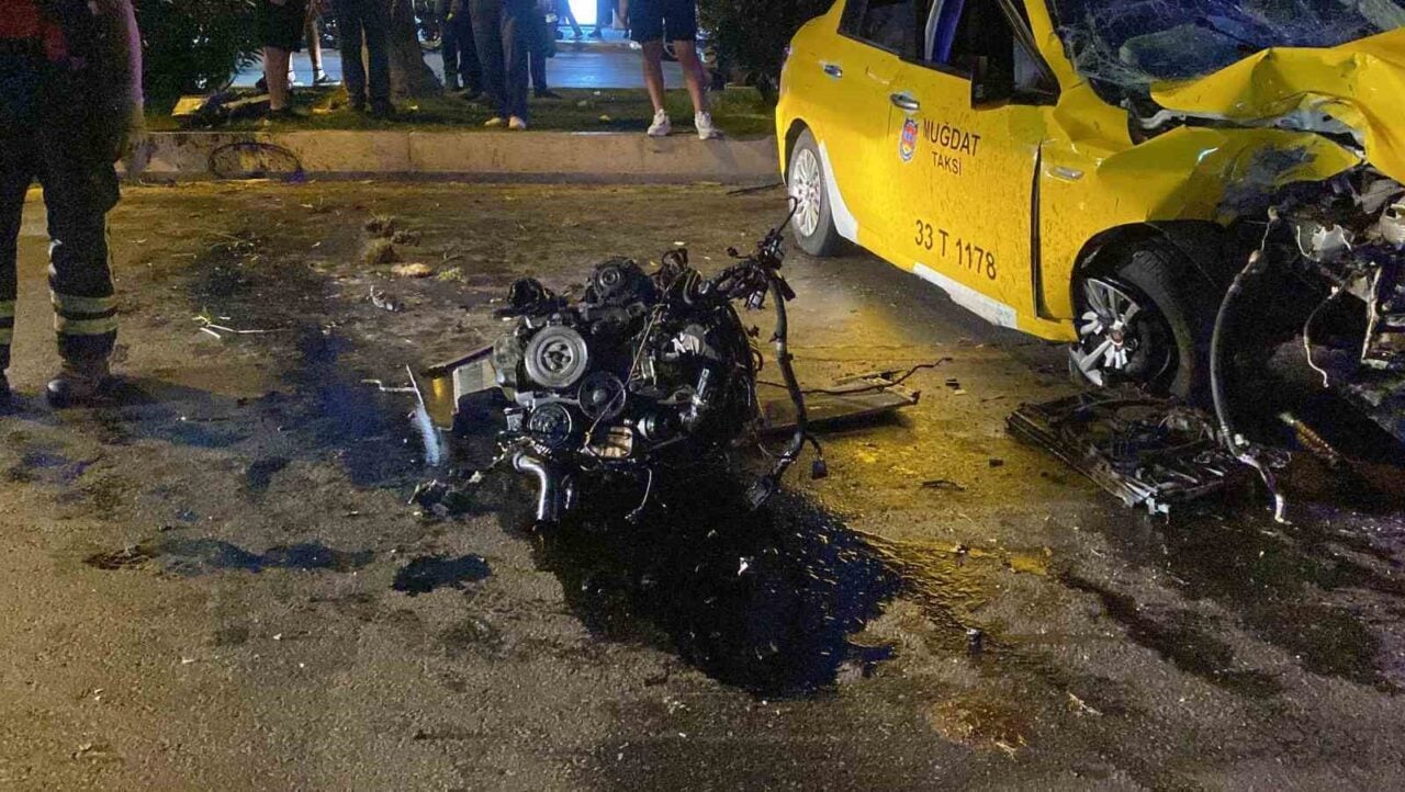 Mersin'in Yenişehir ilçesinde, K.T. yönetimindeki ticari taksi direksiyon hakimiyetini kaybederek