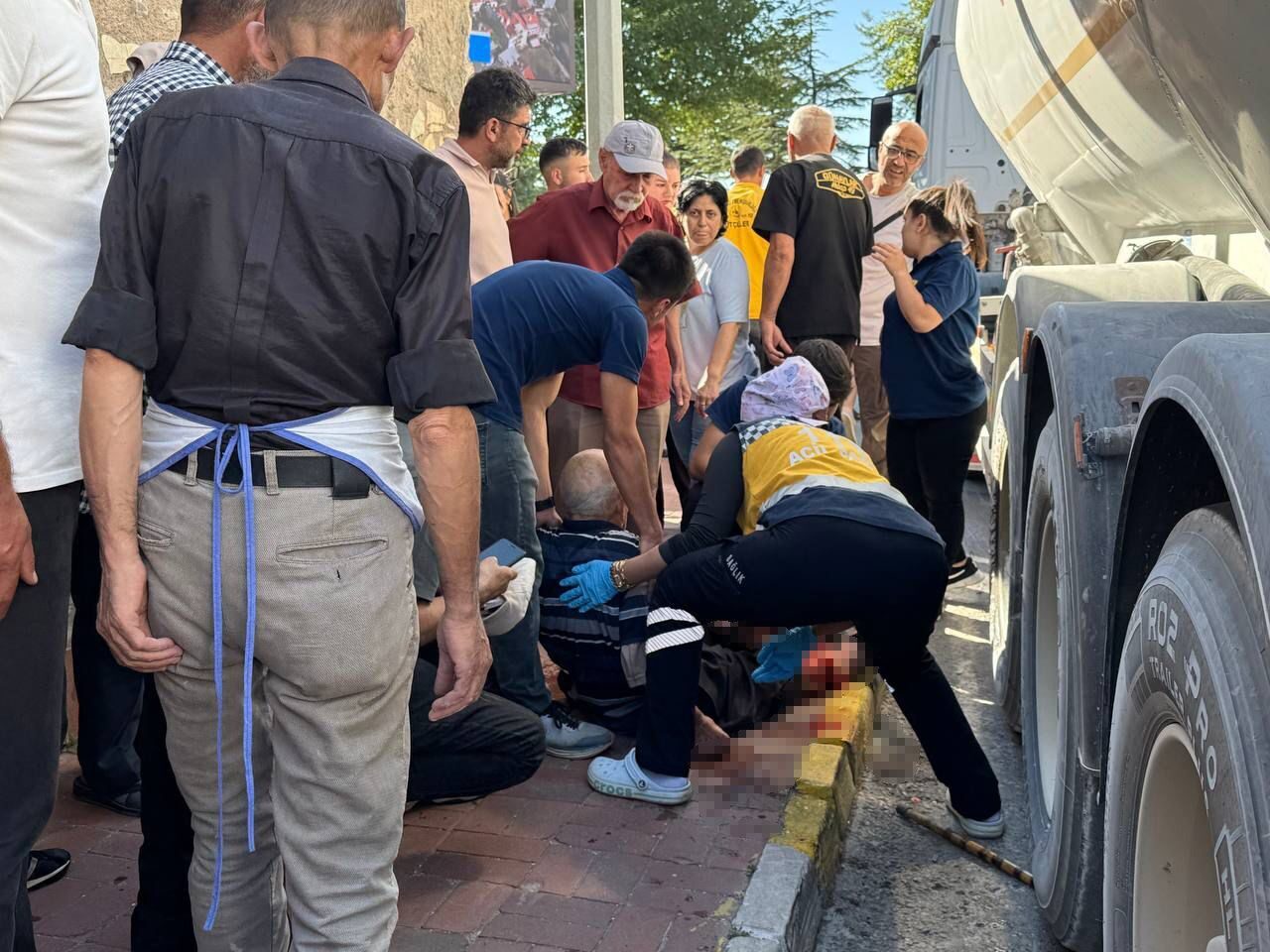 Isparta'nın Eğirdir ilçesinde 4 Temmuz'da tırın çarpması sonucu ağır yaralanan
