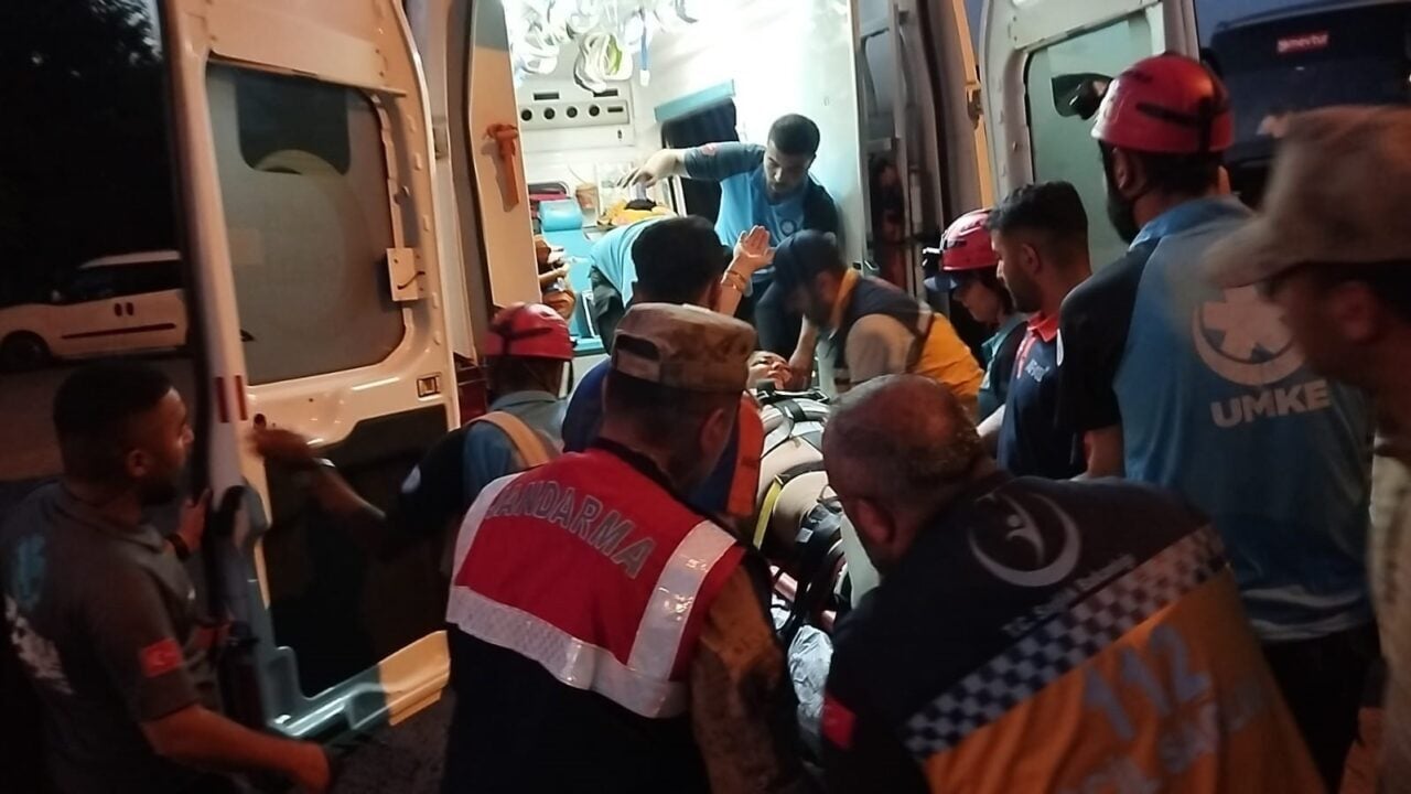Tunceli'nin Düzgün Baba Dağı'nda düşen bir kadın, AFAD ve sağlık