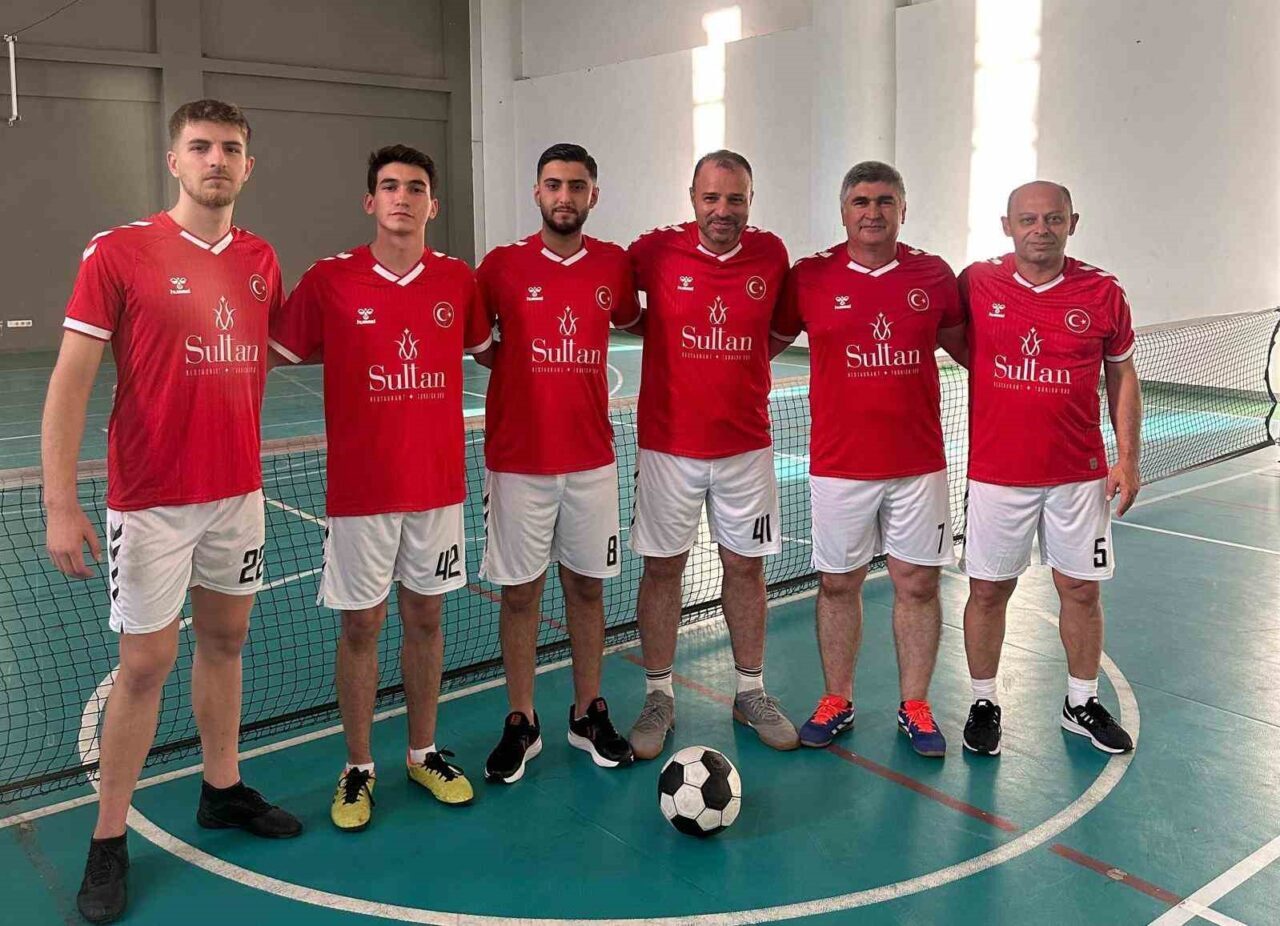 Türkiye Futnet Milli Takımı, Avrupa Şampiyonası için Romanya'ya hareket ediyor.