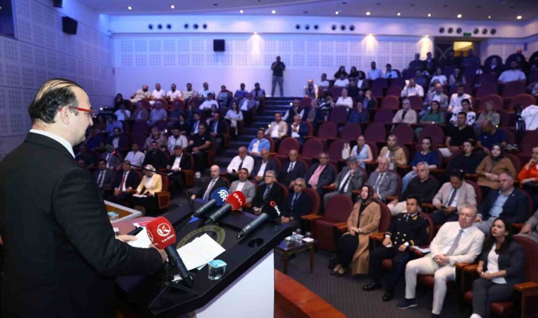 Atatürk Üniversitesi, "Türkiye-Rusya İlişkileri Üzerine Uluslararası Akademik Panel" düzenledi. Rektör