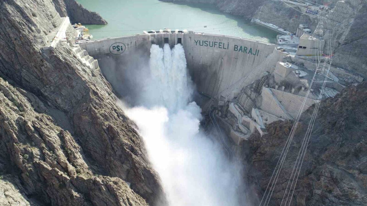 Yusufeli Barajı, 2024'te elektrik üretimine başladığında 3,1 milyar kilovatsaat enerji