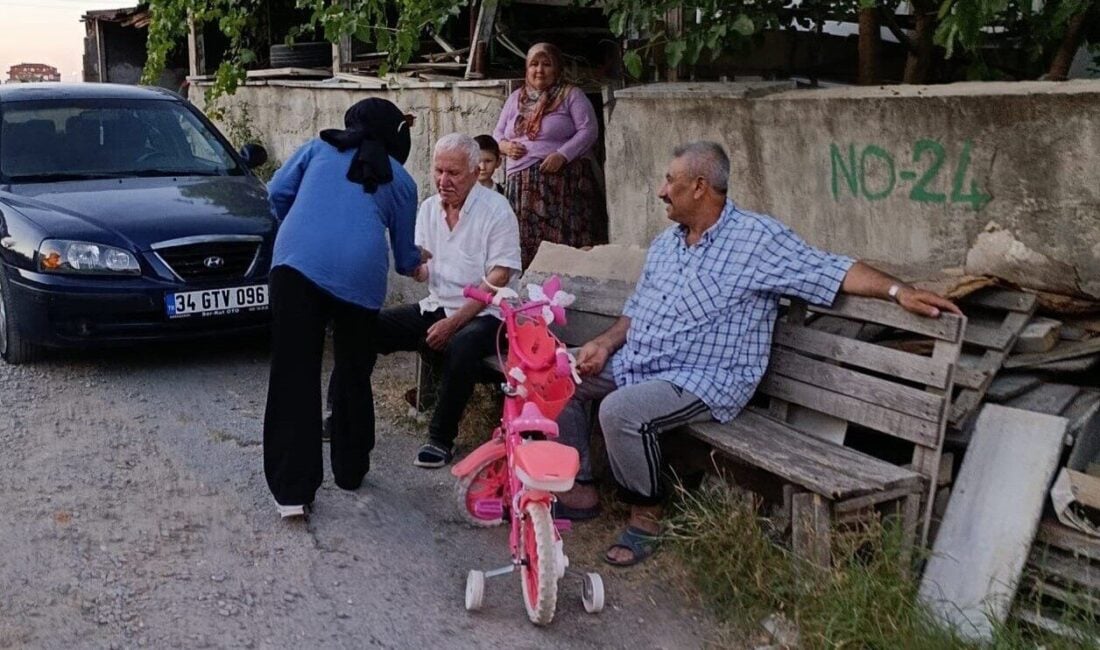 Tekirdağ'ın Kapaklı ilçesindeki Mahalle Muhtarı Arzu Güllü Ergin, oğlunun düğününe