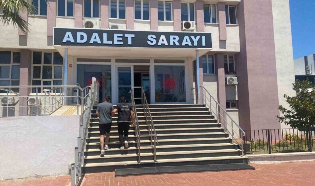 Balıkesir'in Ayvalık ilçesinde Narkotik Suçlarla Mücadele ekipleri, bir yıl önce