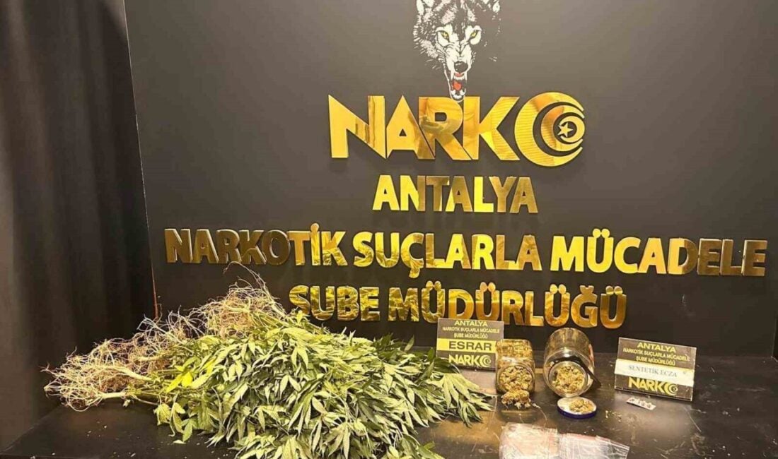 Antalya'da gerçekleştirilen narkotik operasyonlarında, son bir haftada 32 kişi uyuşturucu