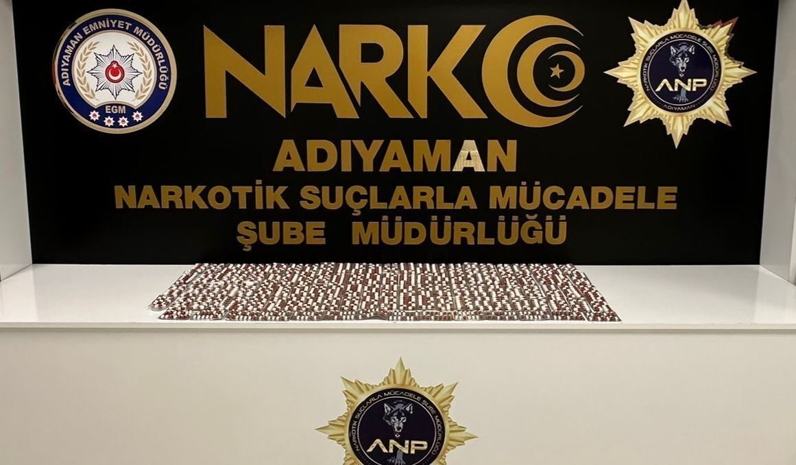 Adıyaman'da düzenlenen uyuşturucu operasyonunda, A.E.M, M.Y. ve B.Y. isimli 3