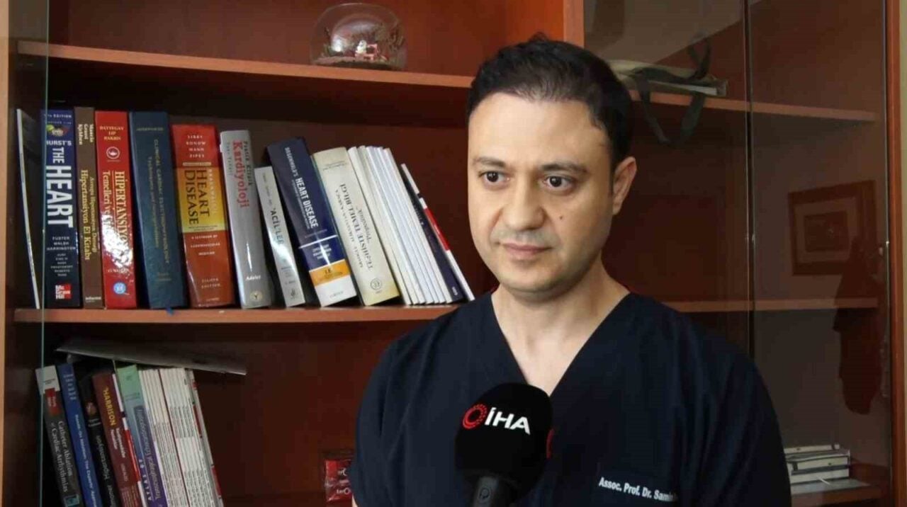 İstanbul Üniversitesi Kardiyoloji Uzmanı Doç. Dr. Samim Emet, yaz aylarındaki