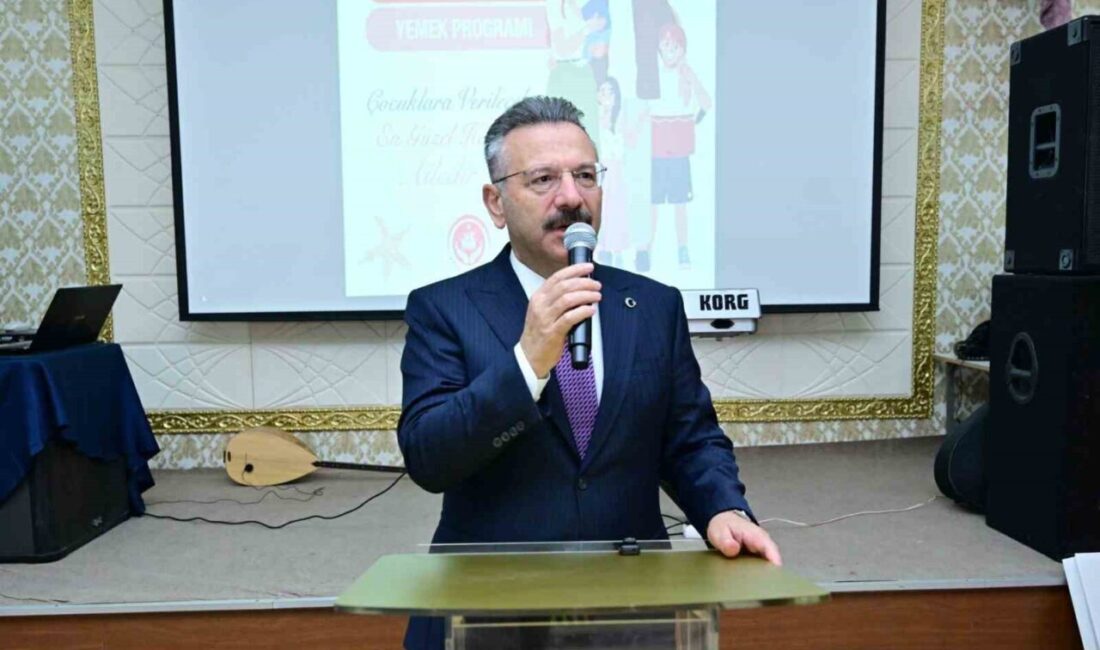 Eskişehir'de 30 Haziran Koruyucu Aile Günü'nde Vali Hüseyin Aksoy, 104