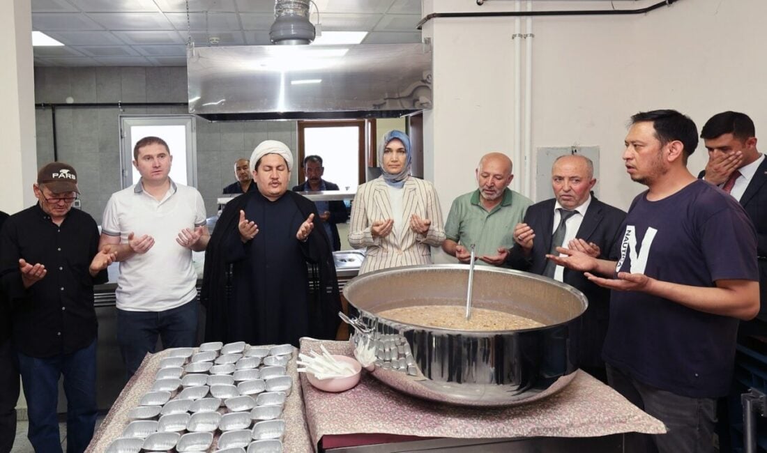 Afyonkarahisar'da, Vali Doç. Dr. Kübra Güran Yiğitbaşı'nın katılımıyla, Afgan Hazara