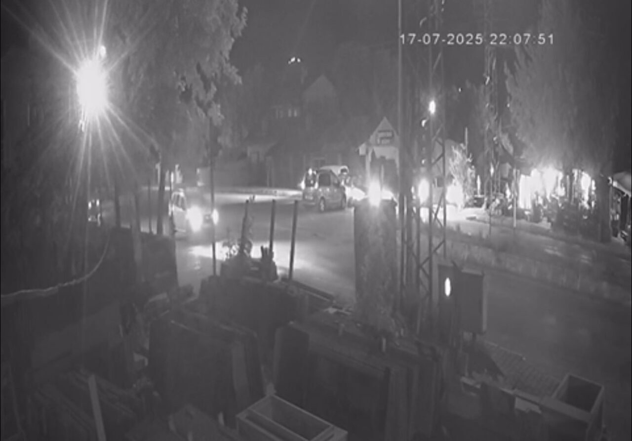 Van'ın İpekyolu ilçesinde 17 Temmuz'da yaşanan kazada üç araç karıştı,