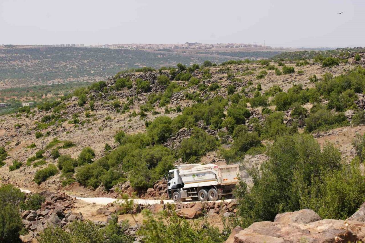 Şehitkamil Belediye Başkanı Umut Yılmaz, Yalangoz Mahallesi’nde 2 kilometre yeni