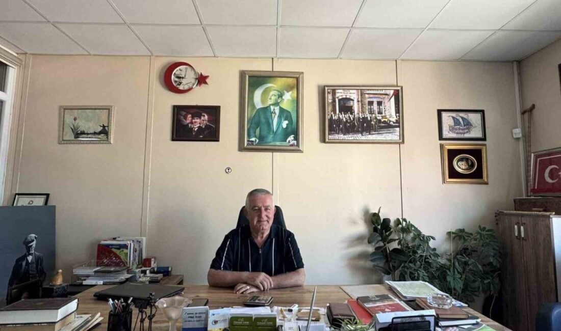 Bilecik'te tarım aletleri satan Ali Özdemir, orman yangınından etkilenen çiftçiler
