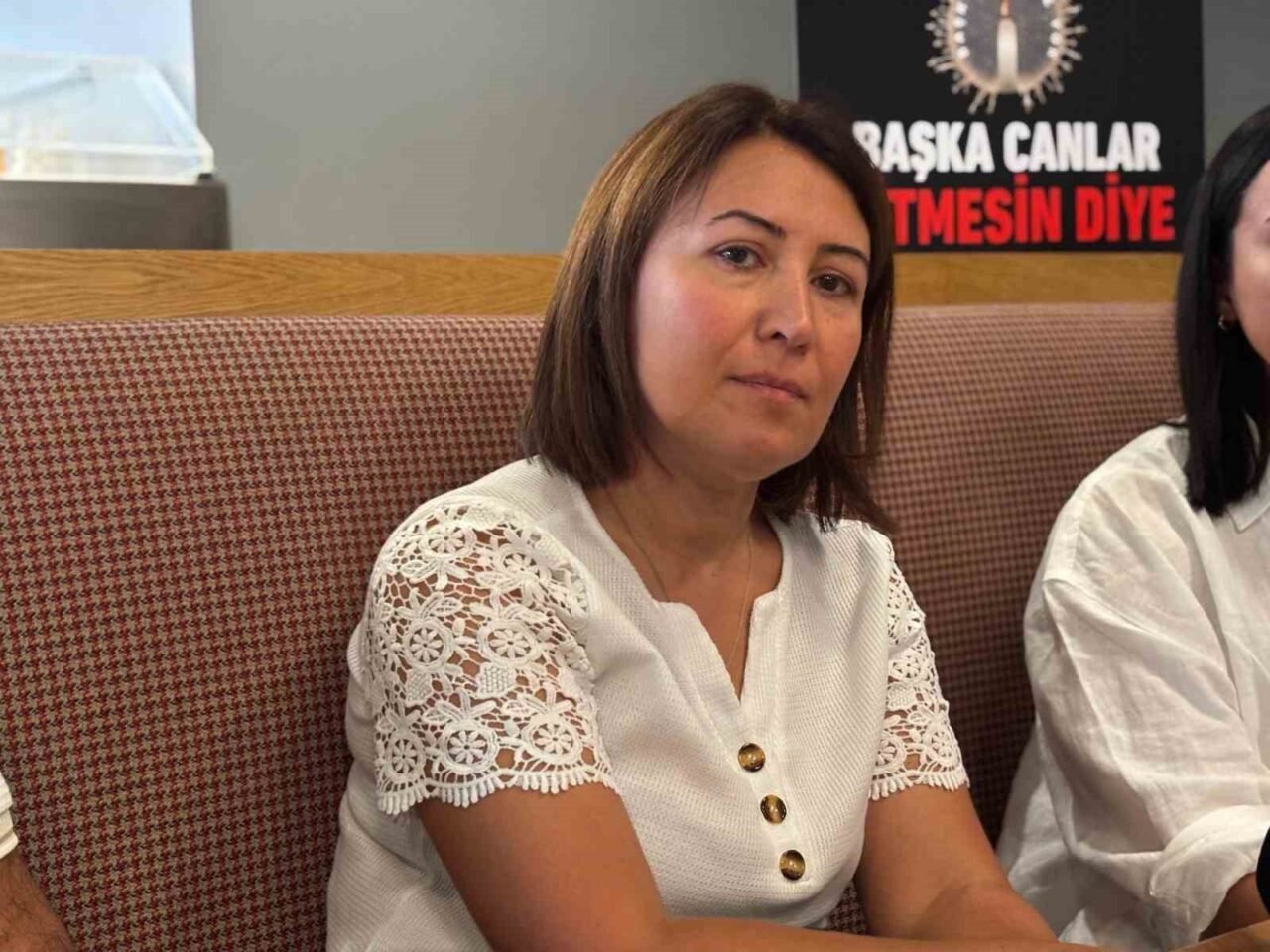 Bolu Grand Kartal Otel'deki yangında 18 yaşındaki oğlunu kaybeden Zeynep