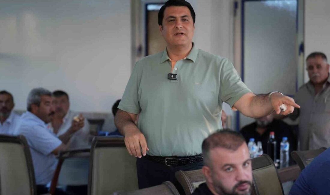 Şehitkamil Belediye Başkanı Umut Yılmaz, 42 mahalle muhtarıyla bir araya