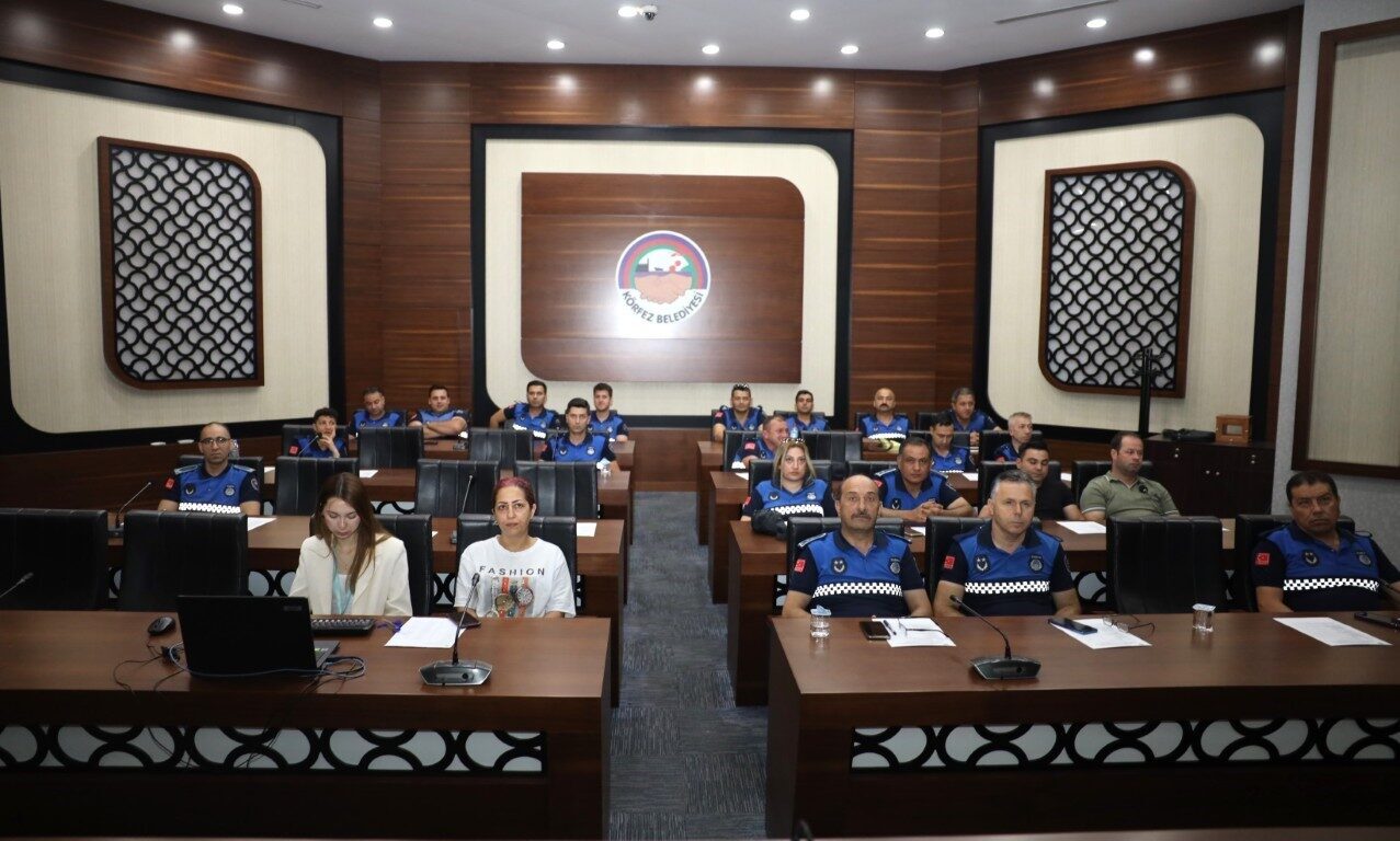 Körfez Belediyesi, zabıta ekiplerinin iletişimini geliştirmek için 3 günlük bir
