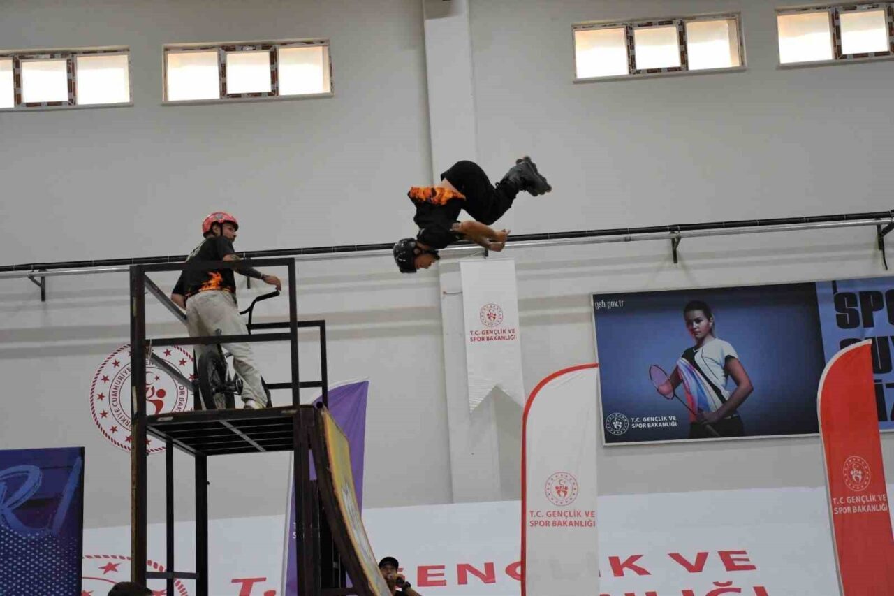 Zonguldak’ta Gençlik ve Spor Bakanlığı’nın düzenlediği Spor Okulları ve Engelsiz