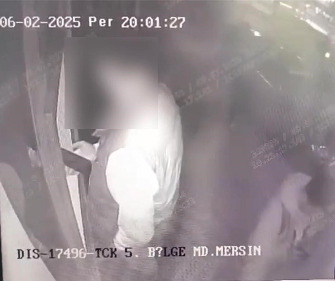 Diyarbakır merkezli "Olta" operasyonu kapsamında 9 ilde 12 kişi tutuklandı.