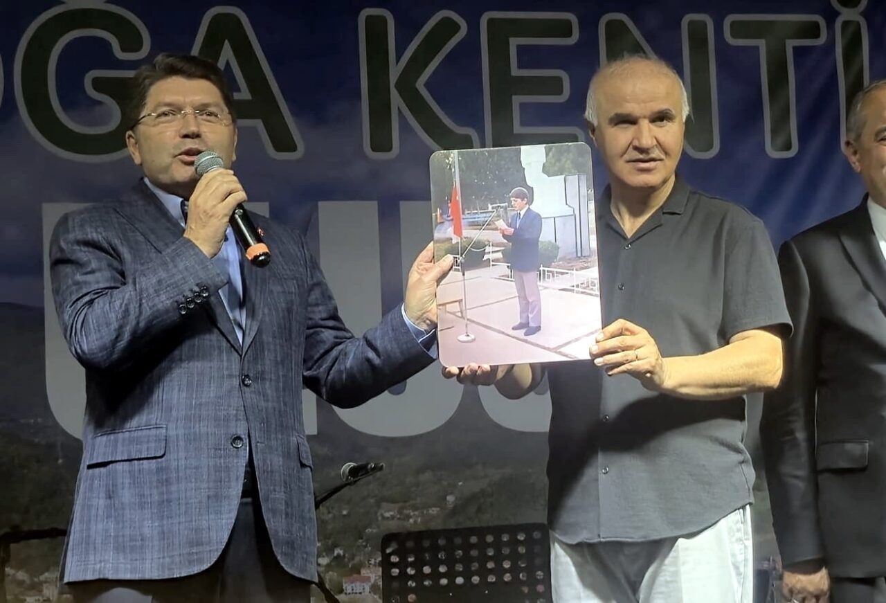 Adalet Bakanı Yılmaz Tunç, memleketi Bartın'ın Ulus ilçesinde düzenlenen "Doğa