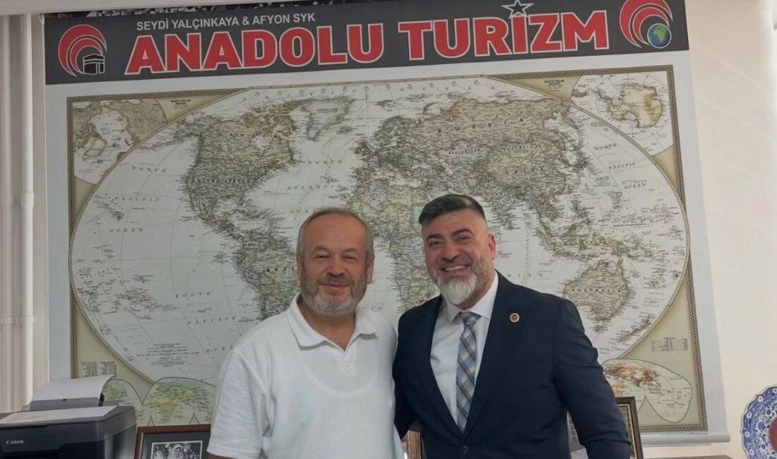Afyonkarahisar Muhtarlar Derneği, üyeleri için Anadolu Hac ve Umre Turizm