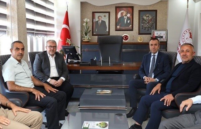 AK Parti Bilecik Milletvekili Halil Eldemir ve İl Başkanı Serkan