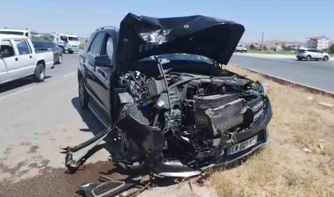Aksaray'da meydana gelen kazada, 47 yaşındaki Y.Ö.'nün kullandığı Mercedes cip,