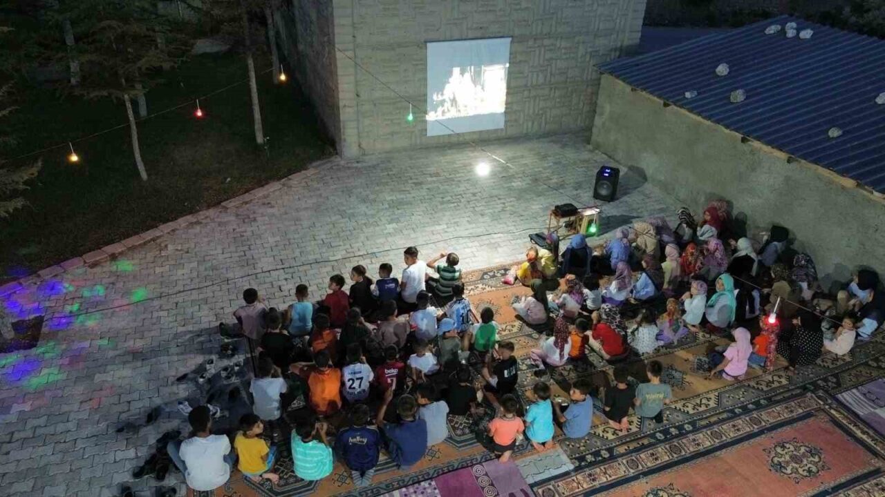 Aksaray’ın Eskil ilçesindeki Çulfa köyünde, yaz Kuran kursunun sonunda düzenlenen