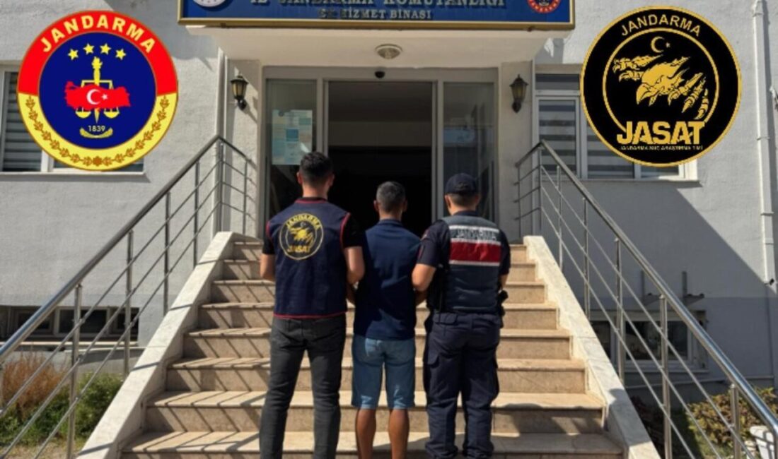 Antalya'da Jandarma Dedektifleri (JASAT), son 72 saatte farklı suçlardan aranan