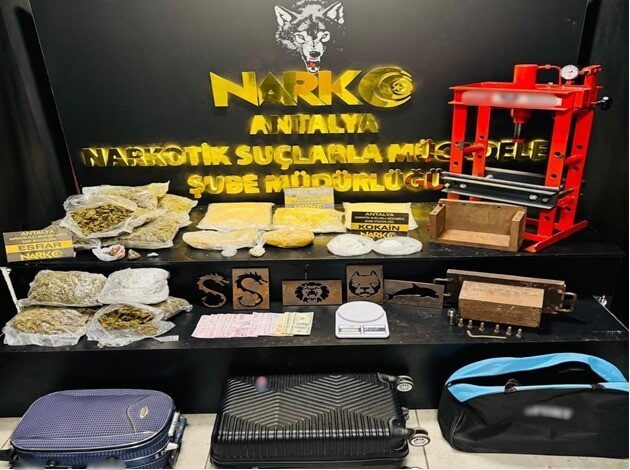 Antalya'da son bir haftada narkotik ekipleri tarafından gerçekleştirilen operasyonlar sonucunda