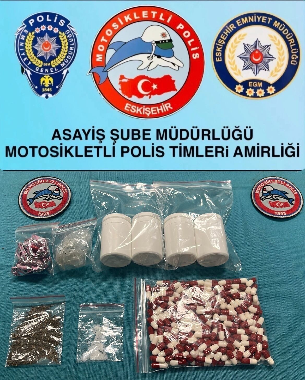 Eskişehir'de devriye sırasında durdurulan bir araçta yapılan aramalarda 210 sentetik