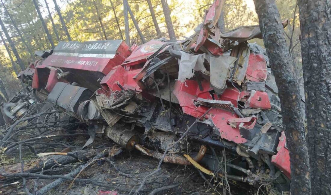 Karabük'te bir orman yangınına müdahale eden Ulus Orman İşletme Müdürlüğü'ne