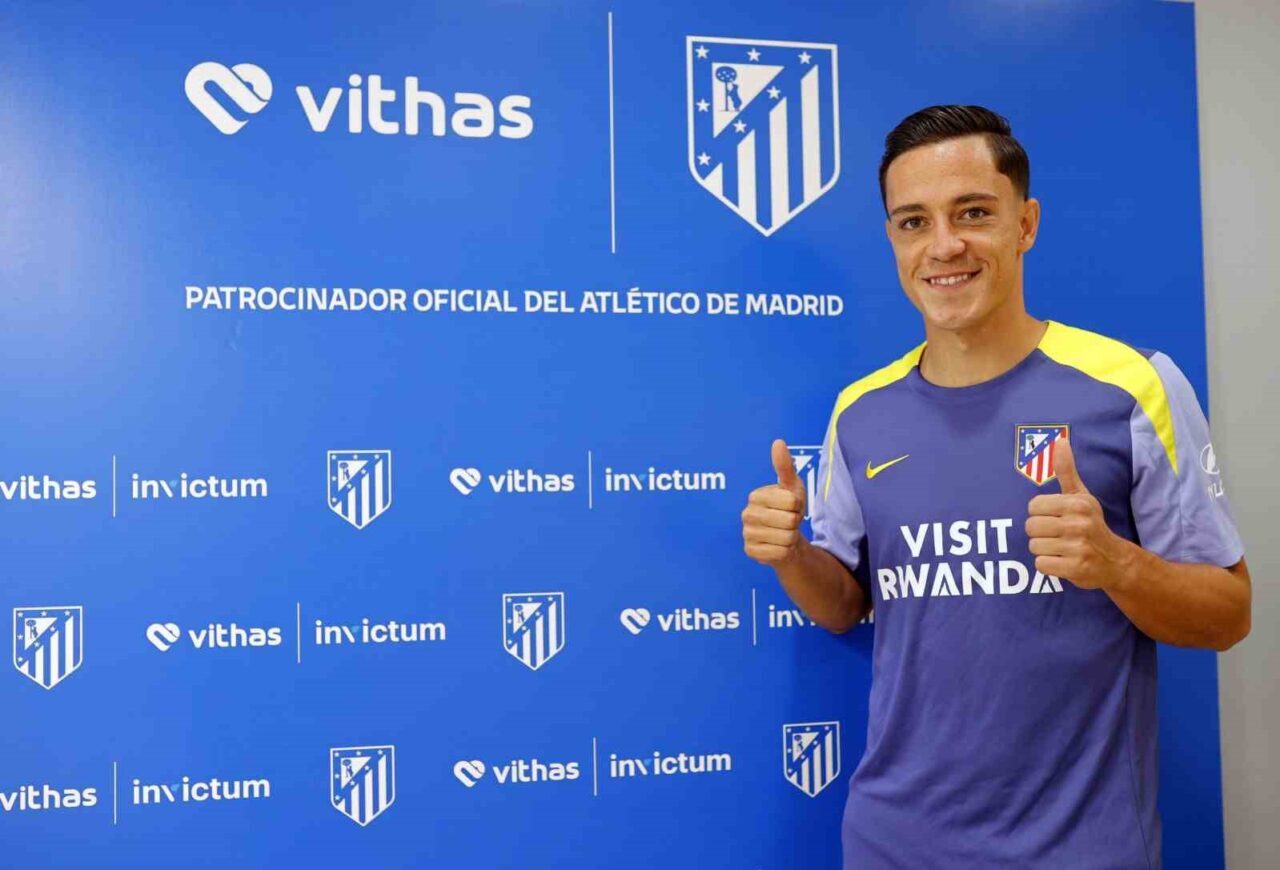 Atletico Madrid, Napoli'den Giacomo Raspadori’yi 5 yıllığına transfer etti. 25