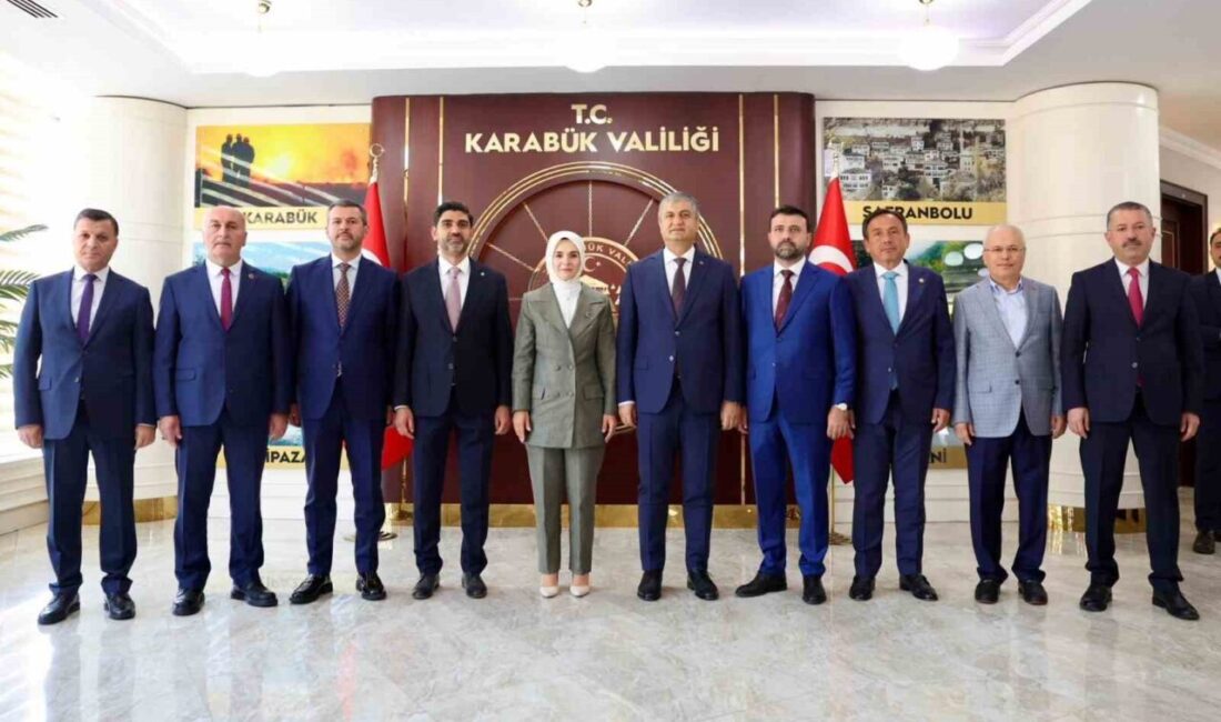 Aile ve Sosyal Hizmetler Bakanı Mahinur Özdemir Göktaş, Balıkesir'de deprem