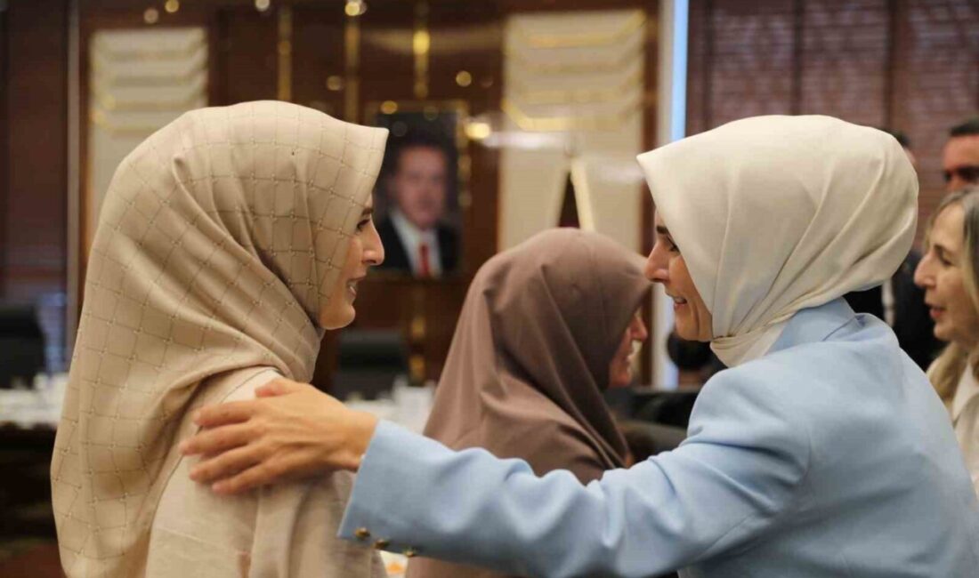Aile ve Sosyal Hizmetler Bakanı Mahinur Özdemir Göktaş, Bingöl'deki "Terörsüz