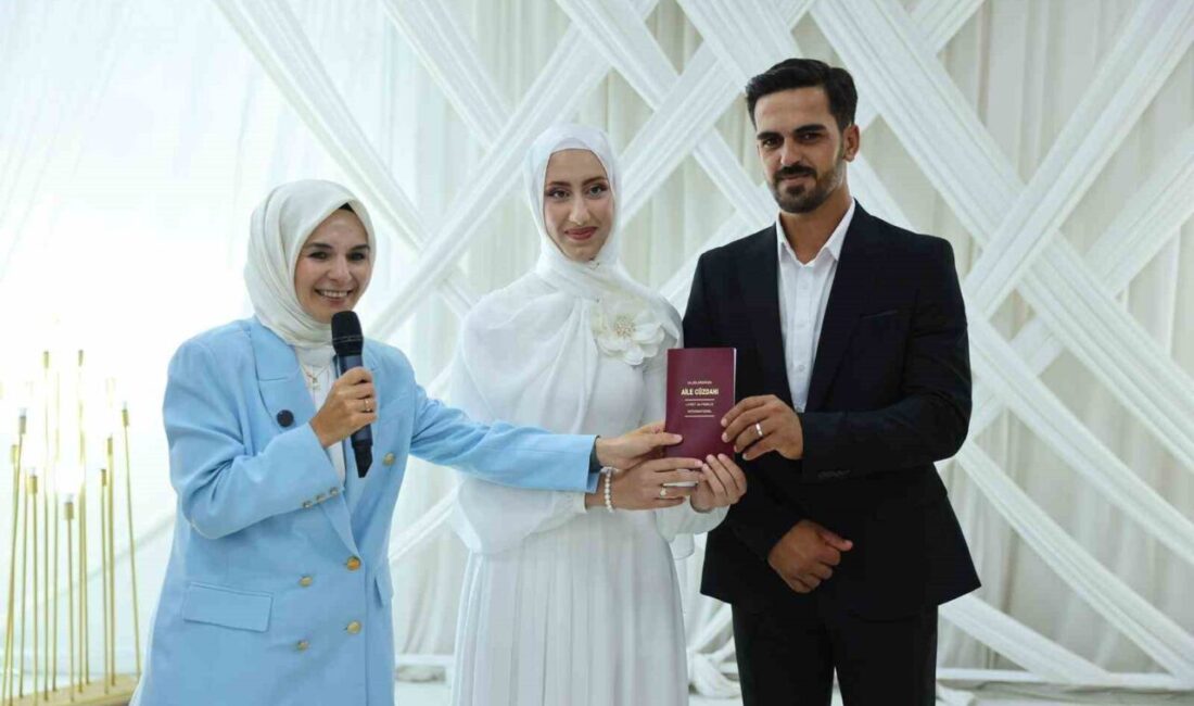Aile ve Sosyal Hizmetler Bakanı Mahinur Özdemir Göktaş, Bingöl'de Abdullah