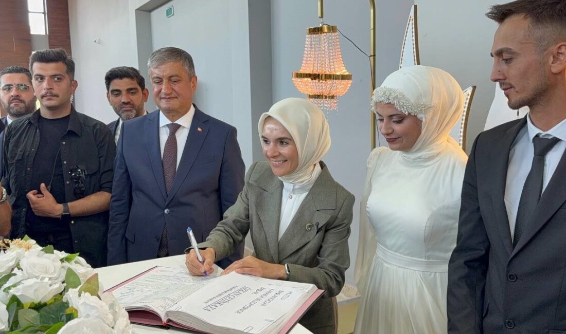Aile ve Sosyal Hizmetler Bakanı Mahinur Özdemir Göktaş, Karabük'teki nikâh