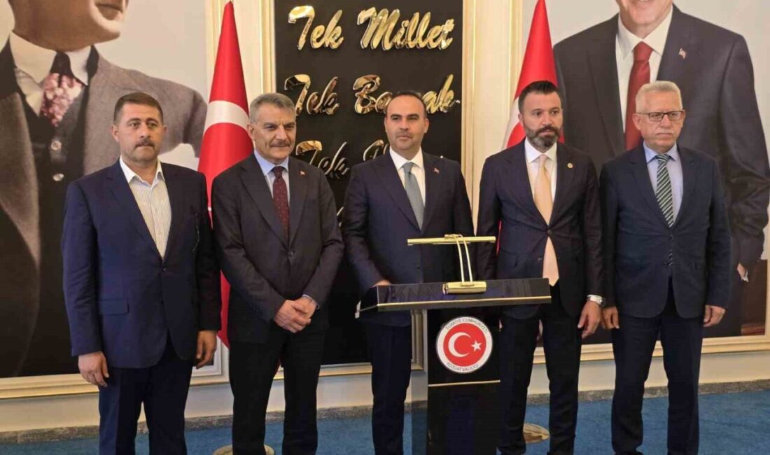 Sanayi ve Teknoloji Bakanı Mehmet Fatih Kacır, Yozgat'ta Türkiye'nin güven