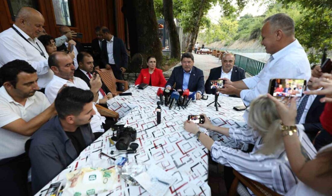 Adalet Bakanı Yılmaz Tunç, Bartın’ın Ulukaya köyünde medyayla buluşarak anayasa