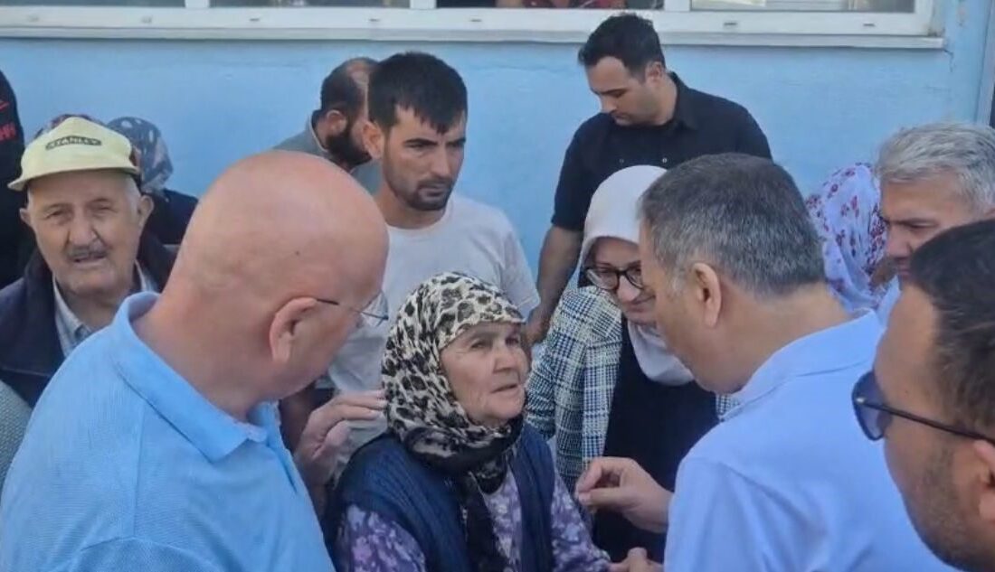 Balıkesir Sındırgı'da meydana gelen 6.1 büyüklüğündeki depremin ardından İçişleri Bakanı