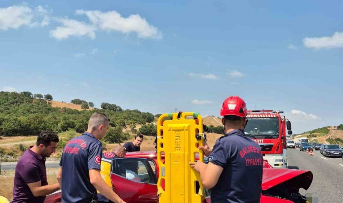 Balıkesir’in Yunakdere bölgesinde, İstanbul-İzmir otoyolunda meydana gelen zincirleme trafik kazasında
