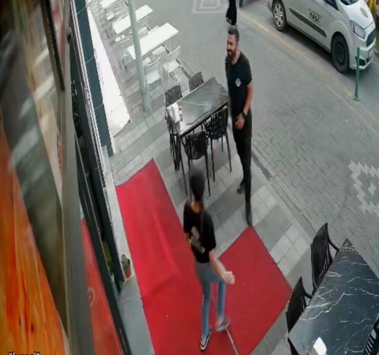 Balıkesir’in Sındırgı ilçesinde 6,1 büyüklüğünde bir deprem meydana geldi. Sarsıntı,