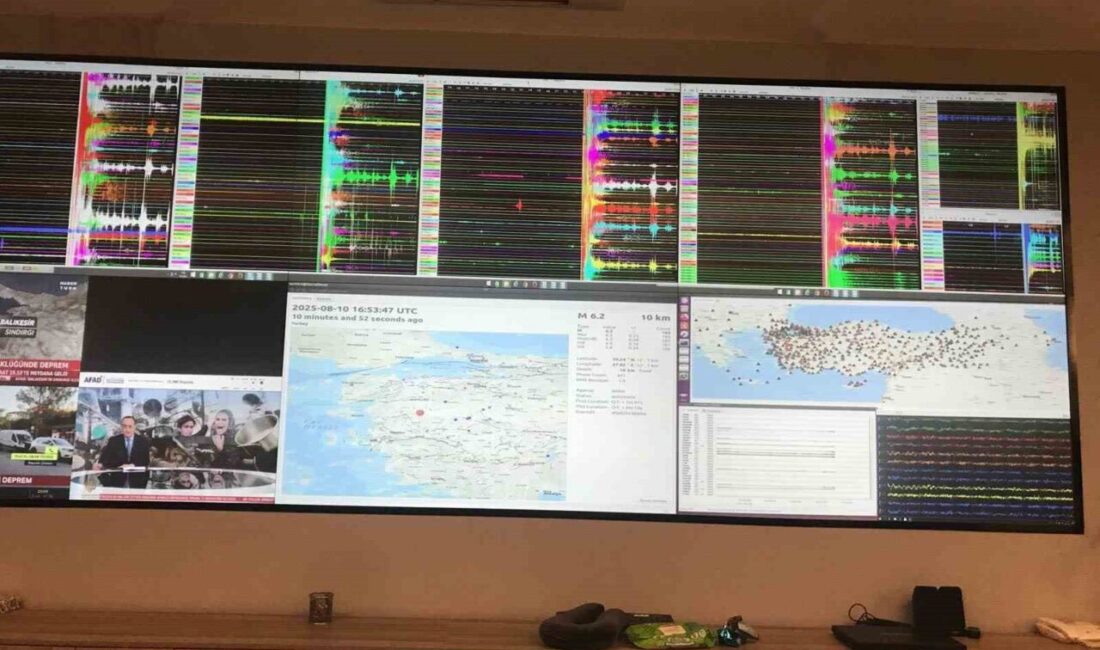 Balıkesir'in Sındırgı ilçesinde saat 19.53'te meydana gelen 6.1 büyüklüğündeki deprem,