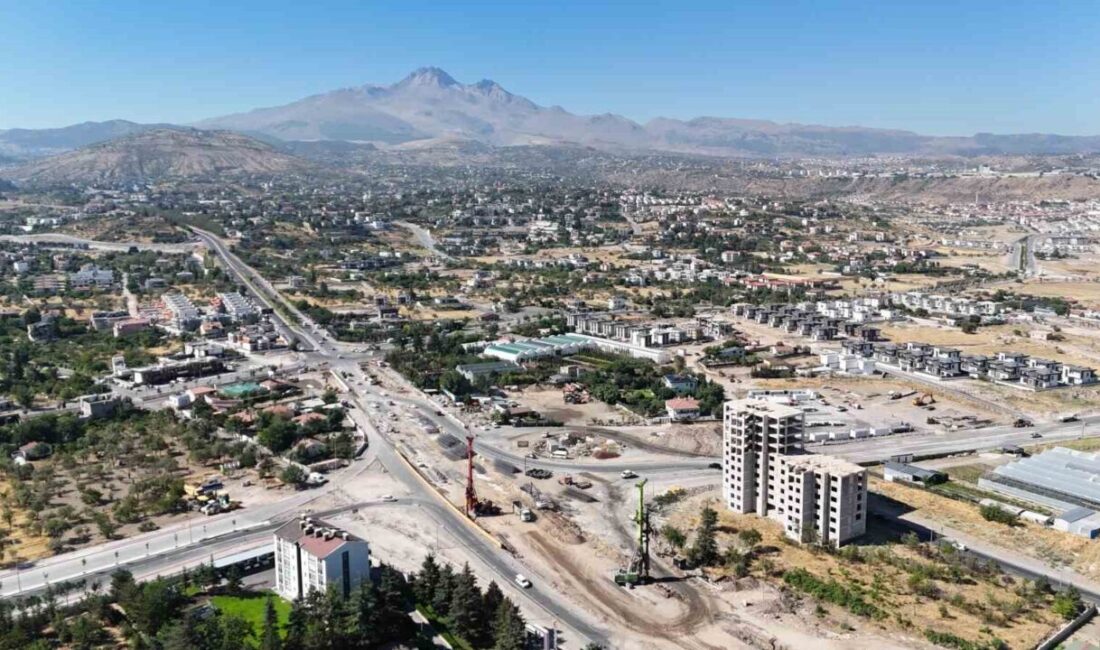 Kayseri Büyükşehir Belediye Başkanı Dr. Memduh Büyükkılıç, Meteoroloji Katlı Kavşağı'nın