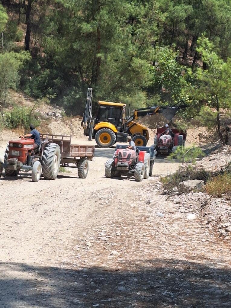 Bozdoğan’da, incir üreticilerine yönelik arazi yolu düzenleme çalışmaları, Belediye Başkanı